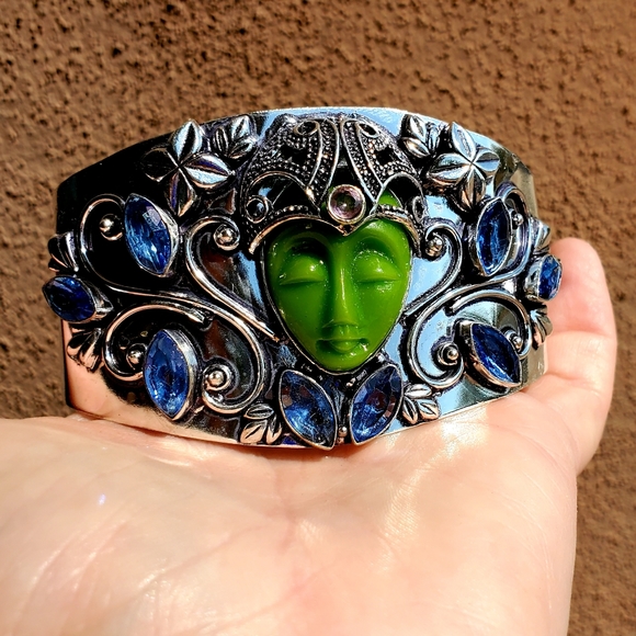 New Carved Green Goddess Face Iolite 925 Silver Adjustable Cuff Bracelet. - Picture 11 of 16